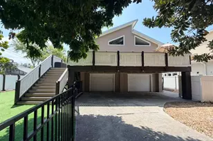 13400 74th Ave N, Seminole, FL 33776 - Photo 7