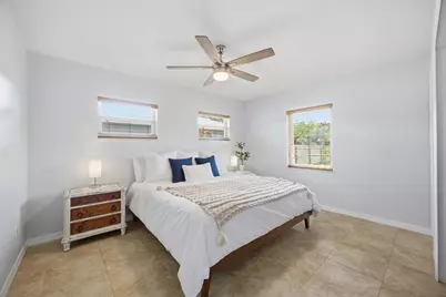 424 SE Fallon Drive, Port Saint Lucie, FL 34983 - Photo 11