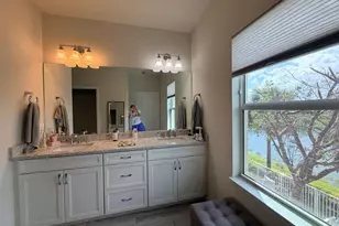 4924 Greenway Dr, Hollywood, FL 33021 - Photo 39