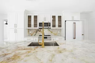 359 Country Club Dr, Tequesta, FL 33469 - Photo 7