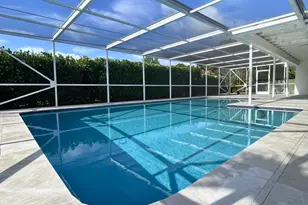 359 Country Club Dr, Tequesta, FL 33469 - Photo 9