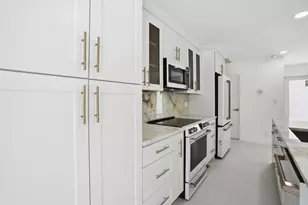 359 Country Club Dr, Tequesta, FL 33469 - Photo 15