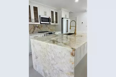 359 Country Club Drive, Tequesta, FL 33469 - Photo 3