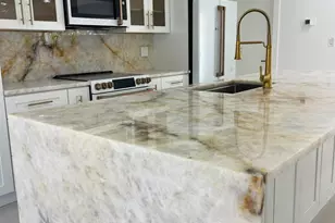 359 Country Club Dr, Tequesta, FL 33469 - Photo 3