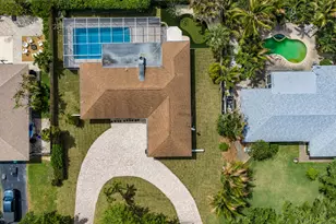 359 Country Club Dr, Tequesta, FL 33469 - Photo 45