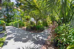 809 W Oakland Park Blvd, Oakland Park, FL 33311 - Photo 35