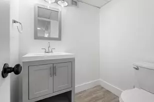 809 W Oakland Park Blvd, Oakland Park, FL 33311 - Photo 11