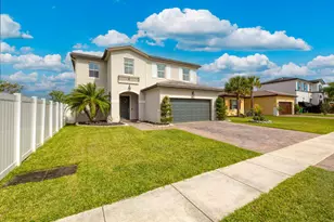 7742 NW Gladwell Ln, Port Saint Lucie, FL 34987 - Photo 3