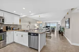 3499 Oaks Way, Pompano Beach, FL 33069 - Photo 5