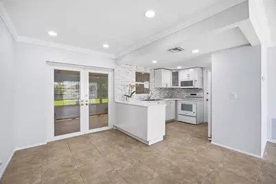 226 SW Reynolds Avenue, Port Saint Lucie, FL 34983 - Photo 7