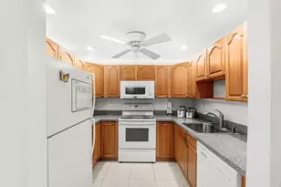 154 Piedmont D, Delray Beach, FL 33484 - Photo 9