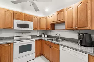 154 Piedmont D, Delray Beach, FL 33484 - Photo 11