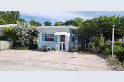 314 Desoto Street, Hollywood, FL 33019 - Photo 3