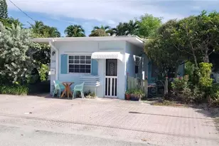 314 Desoto St, Hollywood, FL 33019 - Photo 3