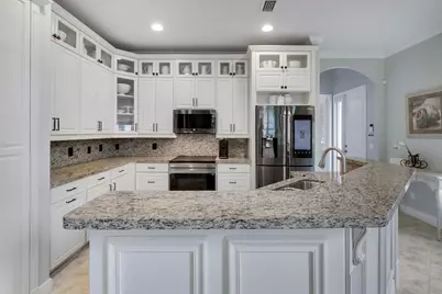 4044 Kingston Lane, Palm Beach Gardens, FL 33418 - Photo 9