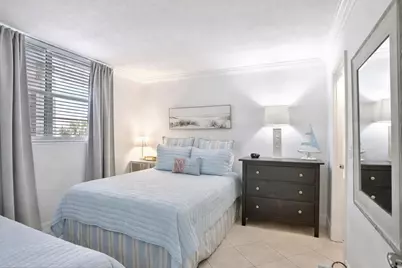 400 SE 10th Street #202, Deerfield Beach, FL 33441 - Photo 11