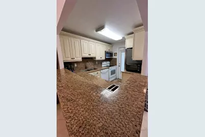 400 SE 10th Street #202, Deerfield Beach, FL 33441 - Photo 1