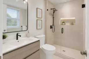 400 SE 10th St, Deerfield Beach, FL 33441 - Photo 17