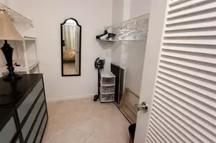 400 SE 10th St, Deerfield Beach, FL 33441 - Photo 9