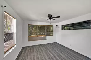 132 E Central Blvd, Lantana, FL 33462 - Photo 7