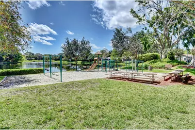 2402 NW 30th Street, Boca Raton, FL 33431 - Photo 43