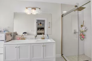 2402 NW 30th St, Boca Raton, FL 33431 - Photo 21