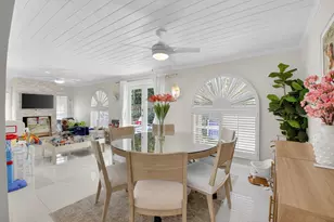 2402 NW 30th St, Boca Raton, FL 33431 - Photo 15