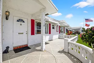 118 SW 9th St, Boynton Beach, FL 33426 - Photo 9