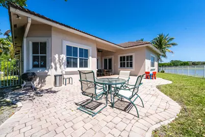 1250 Placid Court, Weston, FL 33327 - Photo 9