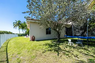 1250 Placid Ct, Weston, FL 33327 - Photo 23