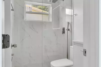 915 SW 3rd Street, Boynton Beach, FL 33435 - Photo 9