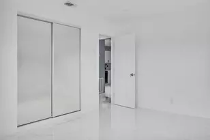 915 SW 3rd St, Boynton Beach, FL 33435 - Photo 11