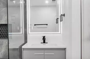 915 SW 3rd St, Boynton Beach, FL 33435 - Photo 15