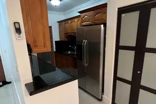 1560 NE 127th St, North Miami, FL 33161 - Photo 9