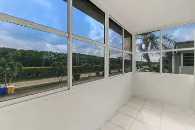 560 Capri, Delray Beach, FL 33484 - Photo 21