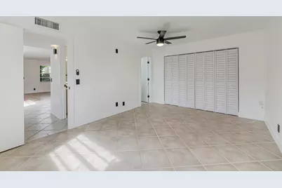 560 Capri, Delray Beach, FL 33484 - Photo 13