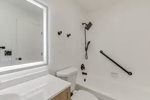 560 Capri, Delray Beach, FL 33484 - Photo 15