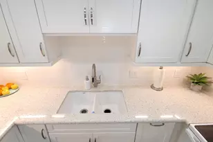 34 Somerset, West Palm Beach, FL 33417 - Photo 3