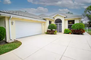 5058 SE Inkwood Way, Hobe Sound, FL 33455 - Photo 1