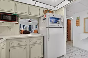 1030 Country Club Dr, Margate, FL 33063 - Photo 9