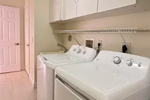 19010 SW 10th St, Pembroke Pines, FL 33029 - Photo 9