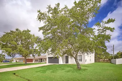 617 SE Karrigan Terrace, Port Saint Lucie, FL 34983 - Photo 3