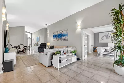 5067 Robino Circle, West Palm Beach, FL 33417 - Photo 11