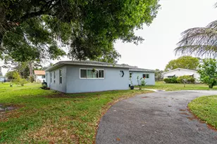13 W Palmetto Rd, Lake Worth, FL 33467 - Photo 3