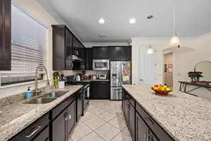 283 SE Courances Dr, Port Saint Lucie, FL 34984 - Photo 9