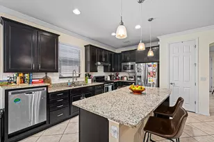 283 SE Courances Dr, Port Saint Lucie, FL 34984 - Photo 9