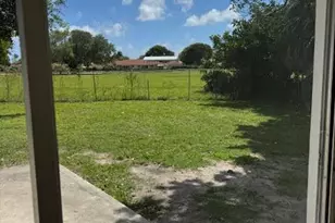 537 NW 46th Ave, Delray Beach, FL 33445 - Photo 9