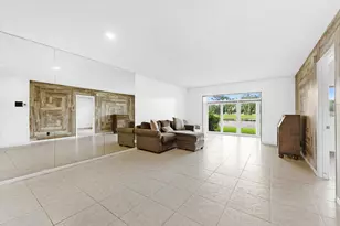 7807 Golf Cir Dr, Margate, FL 33063 - Photo 9