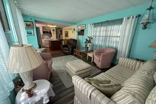 8008 SE Swan Ave, Hobe Sound, FL 33455 - Photo 15