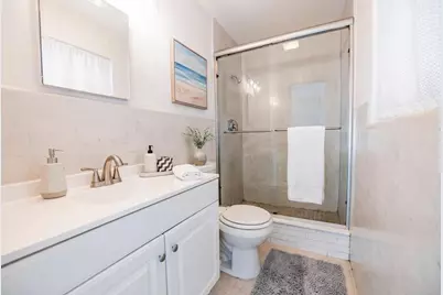 270 SE 9th Court, Pompano Beach, FL 33060 - Photo 9